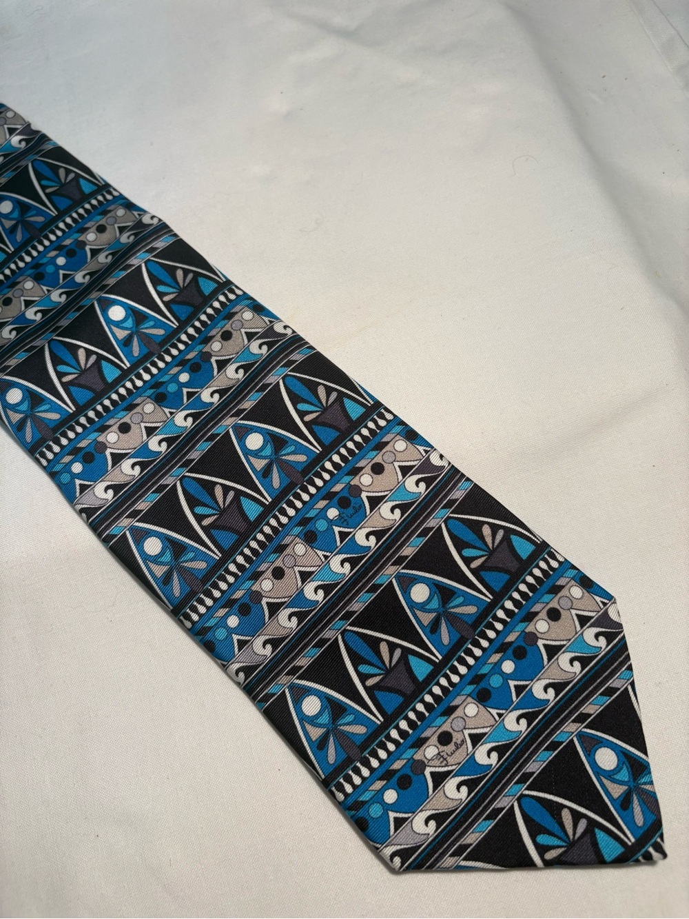 Emilio Pucci Firenze Men's Tie Blue Black Gold White Geometric Pattern 100% Silk